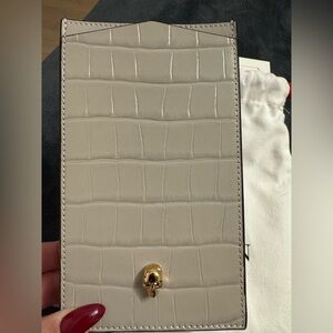 Alexander McQueen Women's Skull Phone Case with Chain in Beige